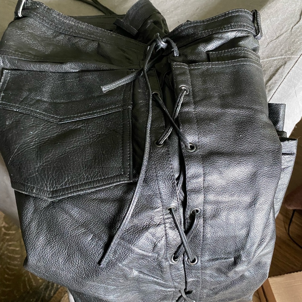 Mid-80’s black leather motorcycle pants, very good condition